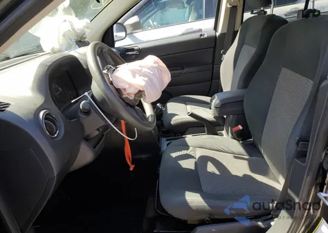 2014 Jeep Compass Sport z USA, uszkodzony, nr VIN 1C4NJCBAXED697042